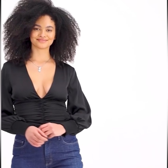 BAR III V-Neck Ruched Blouse size 0 Cupid Button Closure Long Sleeve black - Picture 3 of 15